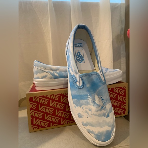 Vans Other - Rare Vans X KXTH Collab Pegasus Design